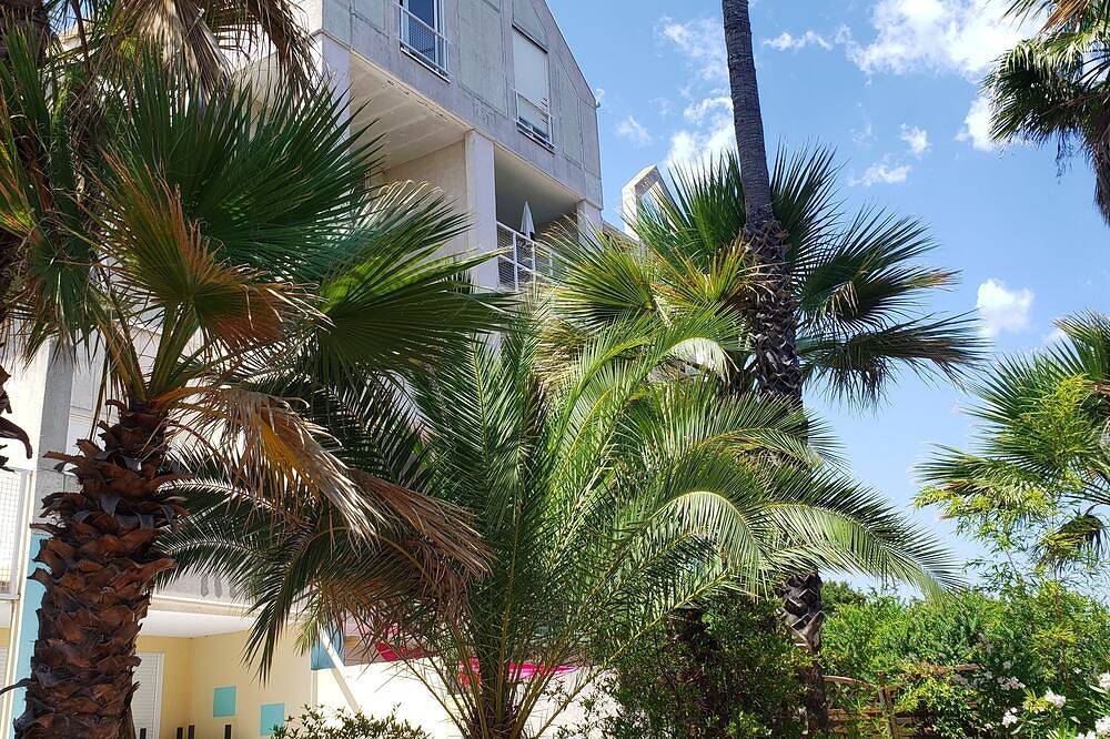 Appartement entier, Duplex vue Mer, climatisé, au Calme dans un Jardin, à 150m de la Plage à Pieds in Canale-di-Verde, Arrondissement de Corte