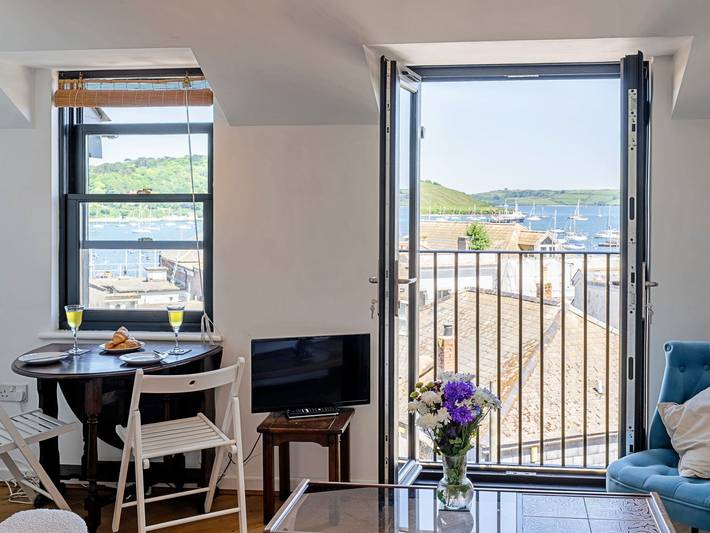 Apartment for 2 people, with balcony in Falmouth (UK)