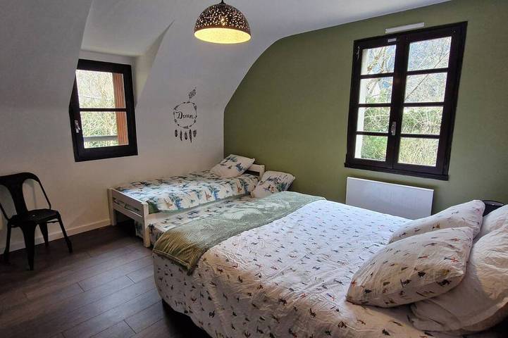 Renovated mountain gîte, close to ski slopes and hiking trails, sleeps 14 to 15 in Aragnouet, Nationalpark Pyrenäen