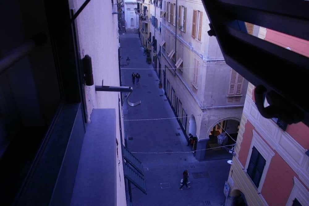 Entire apartment, Historic Center Chiavari to the sea citra 010015Lt0173 Cin It010015C2R54Ed32N in Chiavari, Riviera di Levante