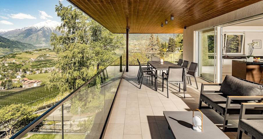 Gîte pour 8 personnes, avec bassin pour enfant et jacuzzi ainsi que jardin et sauna, animaux acceptés à Scena - 3