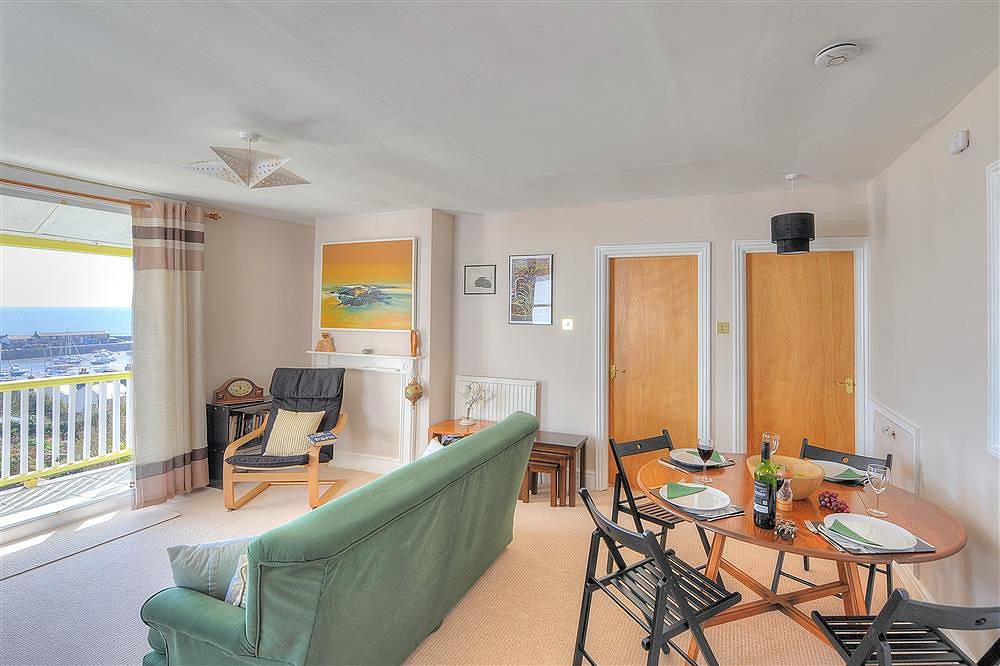 Entire apartment, 2 Harbour Heights in Lyme Regis, Dorset