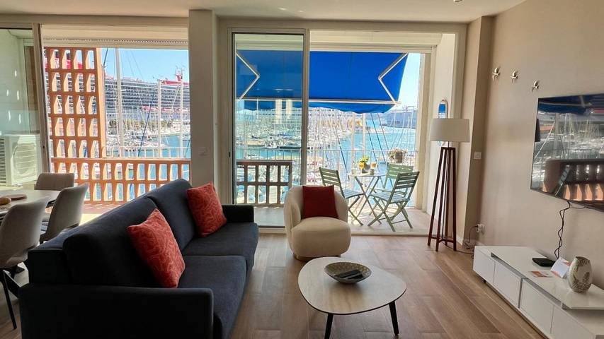 Gîte pour 4 personnes, avec terrasse et vue dans Office De Tourisme De Toulon - 2