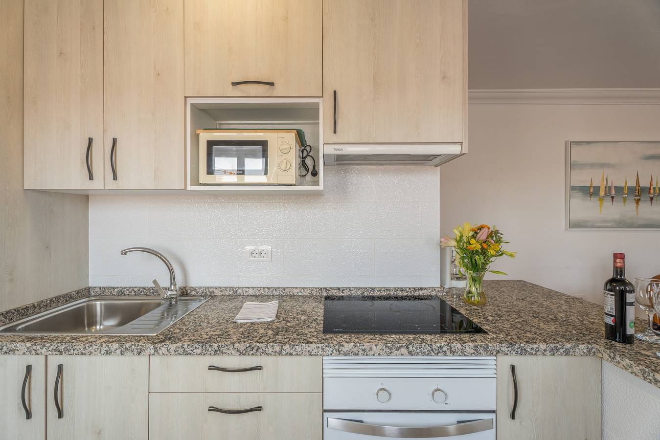 Ferienhaus 'Solabrigos Lanzarote' mit Meerblick, Gemeinschaftsterrasse und Wlan in Los Abrigos, Granadilla de Abona