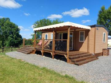 Gîte pour 6 personnes, avec terrasse ainsi que vue et jardin à La Chapelle-Saint-Étienne