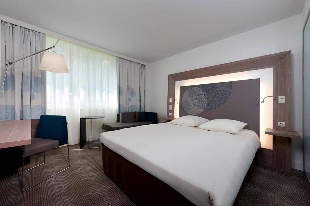 Novotel Fontainebleau Ury in Ury, Parc naturel régional du Gâtinais français