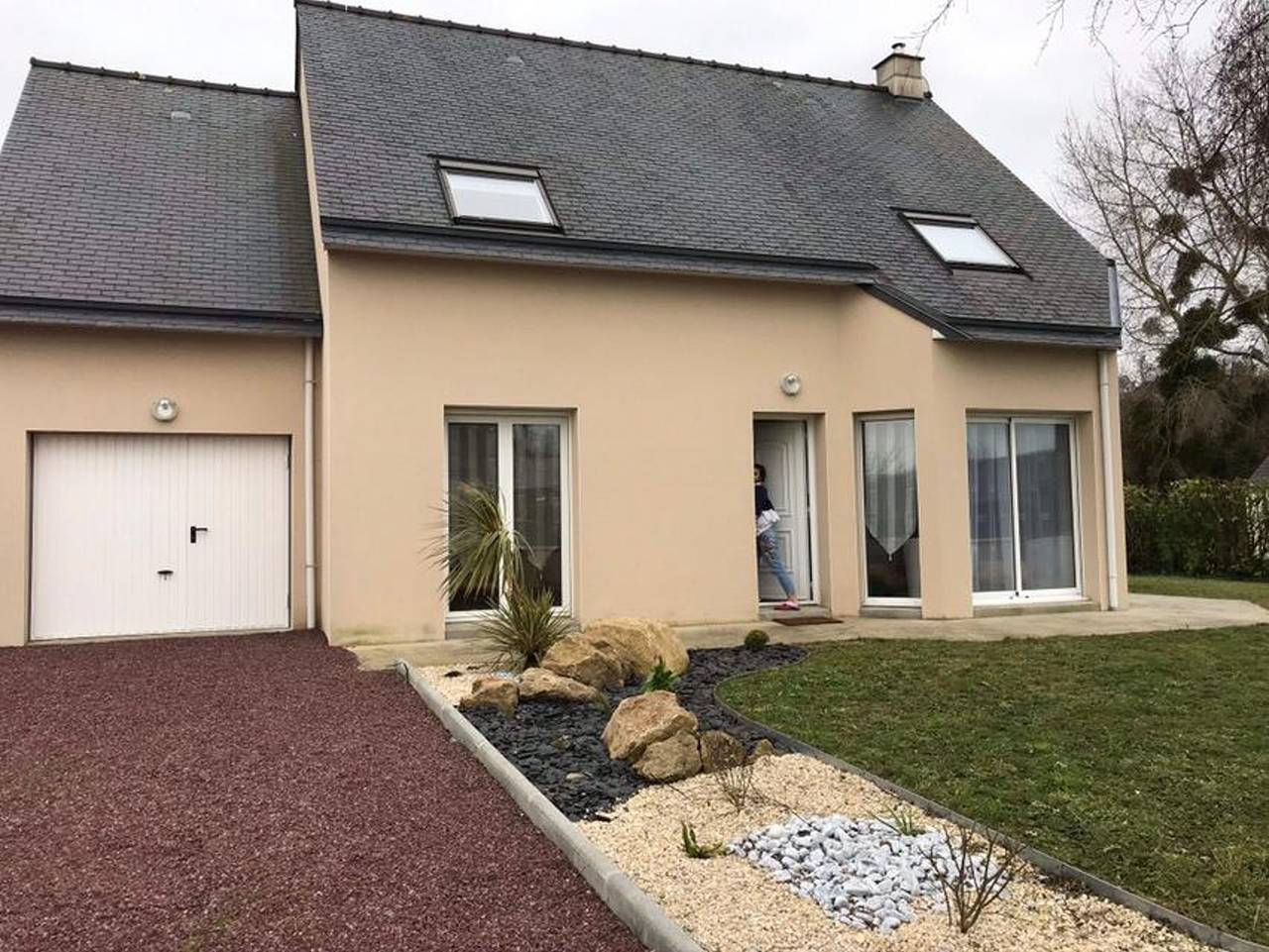 Maison chaleureuse à Bréville-sur-Mer avec jardin privé. in Bréville-sur-Mer, Région de Coutances