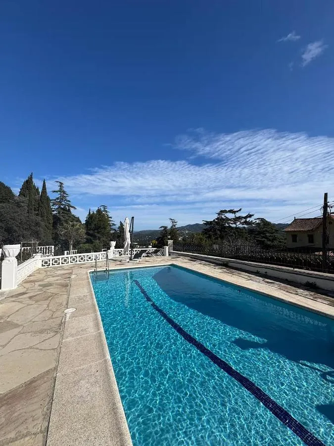 Apartamento de vacaciones para 3 personas, con vistas además de terraza y piscina - 1
