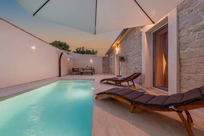 Villa Pod Murvom Zadarvillas in Pridraga, Donji Karin