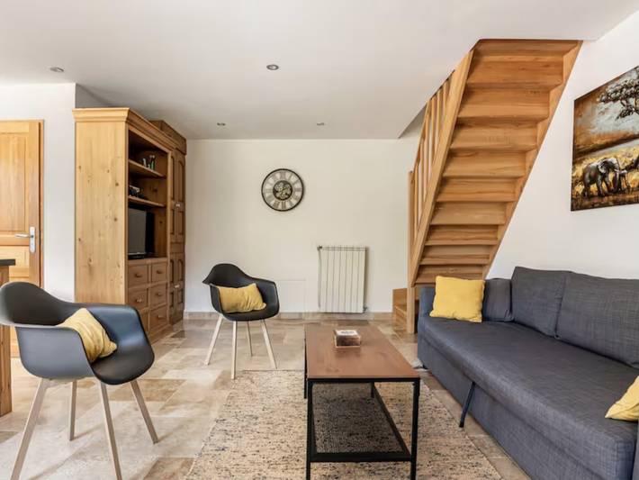 Gîte pour 6 personnes, avec jardin ainsi que piscine et terrasse à Roussillon - 4