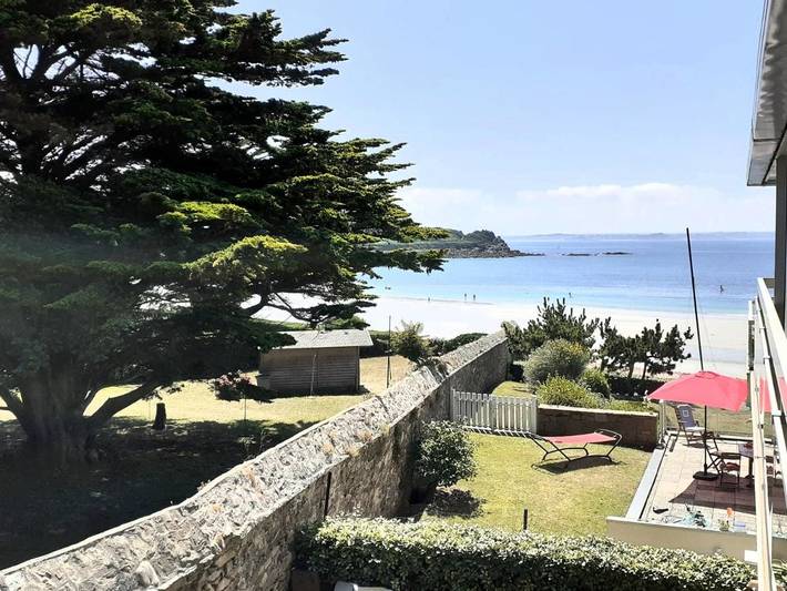Gîte pour 2 personnes, avec Terrasse et Vue dans Plage Tresmeur - 4