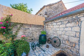 Villa für 8 Personen in Grad Benkovac, Zadar, Bild 4