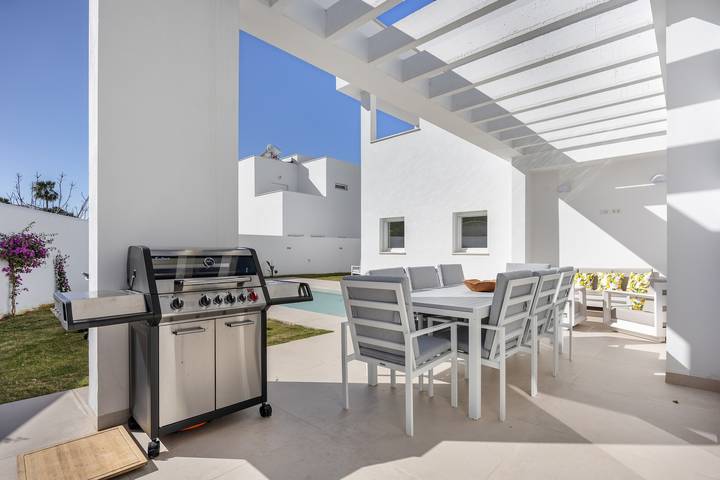Chalet María José con vistas al lago, Wi-Fi y aire acondicionado in Sancti Petri, Chiclana de la Frontera