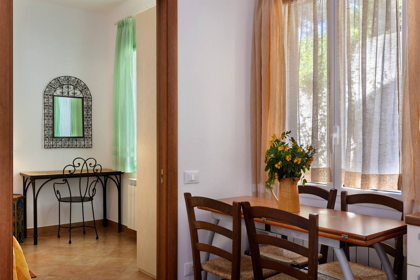 Apartamento entero, Apartamento 'La Realidad 1' con piscina compartida, Wi-Fi y aire acondicionado in Finale Ligure, Finale Ligure Municipio