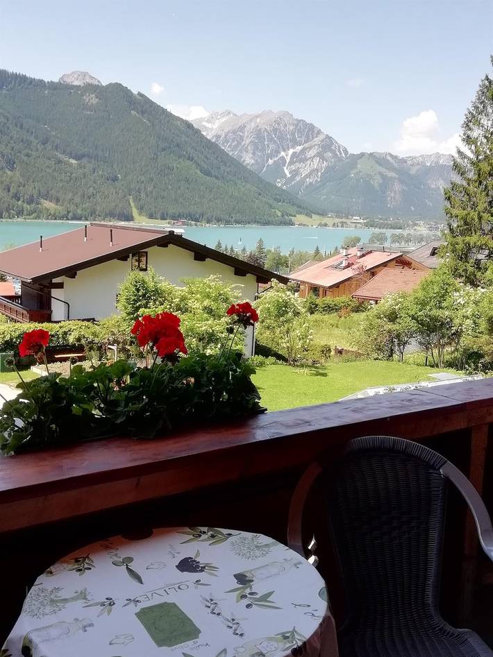 Ferienwohnung für 4 Personen, mit Balkon und Ausblick sowie Seeblick am Achensee - 3