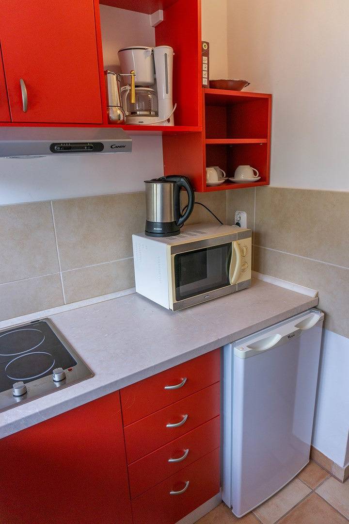 Ganze Wohnung, Apartment Petrica Nr.1 - ohne Balkon, gelegen in dem ruhigen Dorf Jurandvor bei Baska in Baska, Krk