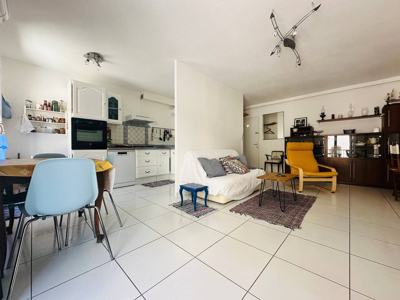 Ganze Wohnung, Port-Vendres - 3* T2 Wohnung mit Klimaanlage, Parkplatz, Hafenblick in La Côte Vermeille, Port-Vendres
