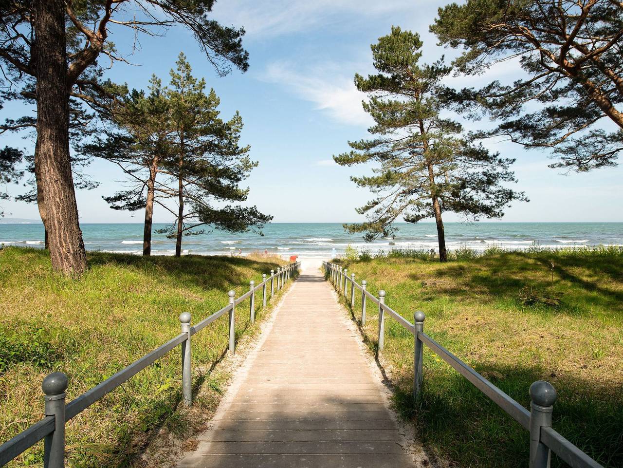 Ganze Ferienwohnung, Villa Strandidyll in Binz | Wohnung 02 | Meeresblau in Ostseebad Binz, Binz