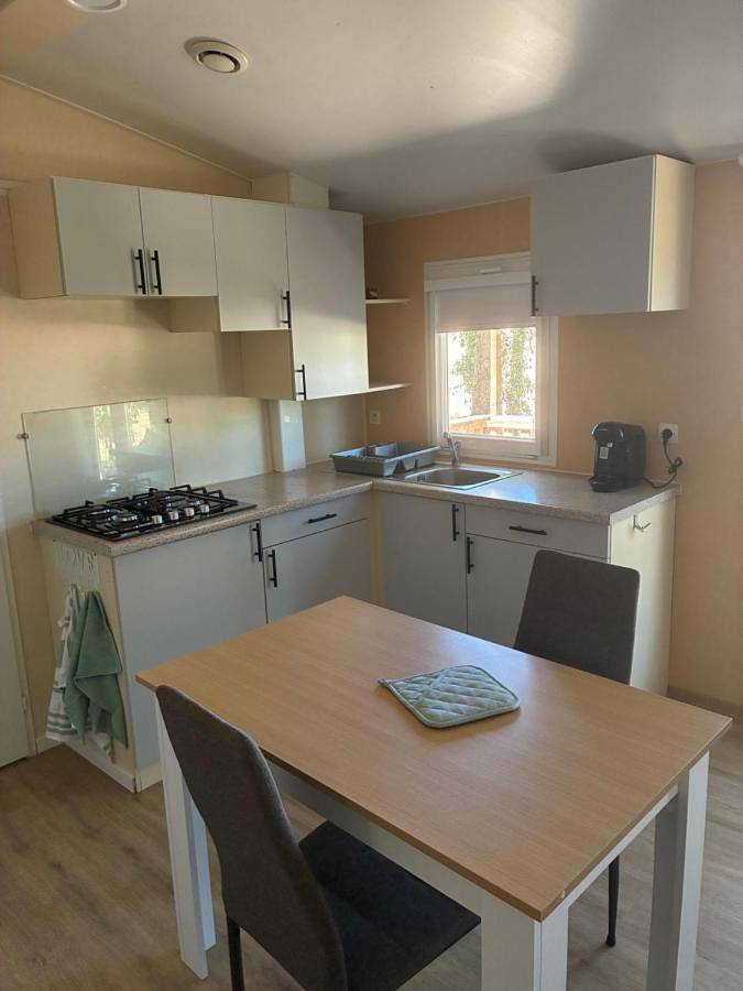 Location de vacances pour 2 personnes, avec terrasse ainsi que vue et jardin, animaux acceptés à Gavaudun - 4