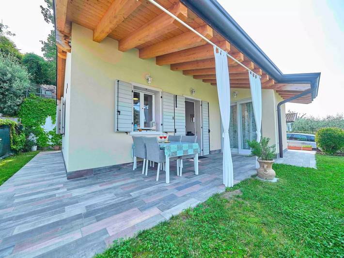 Villa per 6 persone, con giardino e piscina a Bardolino