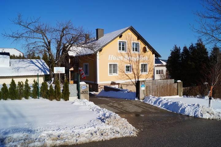 Ganze Wohnung, Haus Bergblick - Fichtenzimmer in Hohe Wand-Maiersdorf, Wiener Alpen in Niederösterreich