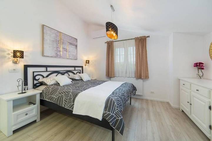 Villa Argenta in lovely Aržano, Croatia in Makarska Riviera