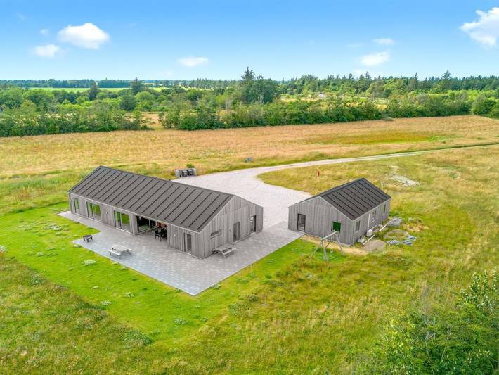 Ferienhaus für 12 Personen, mit Terrasse