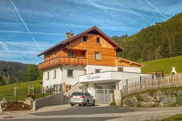 Chalet für 6 Personen, mit Garten und Balkon sowie Sauna in Filzmoos