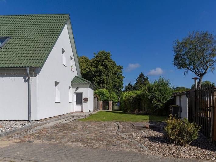 Ferienwohnung für 3 Personen, mit Terrasse und Garten in Kröslin - 4