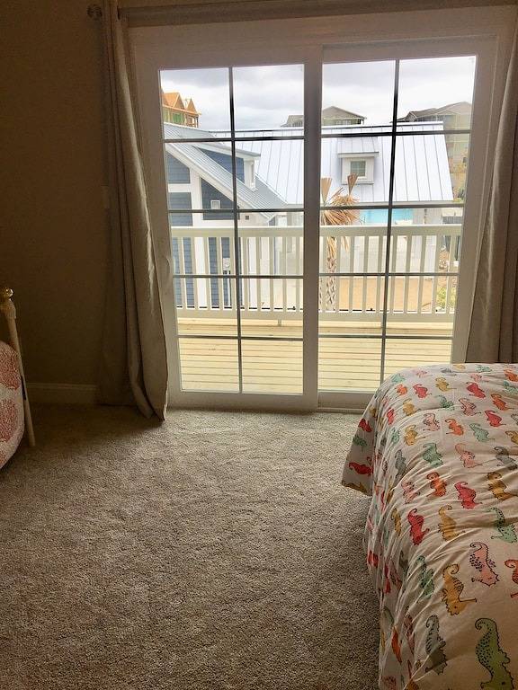 Vacation rental for 9 people, with balcony and pool in Atlantic Beach