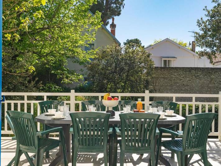 Location de vacances pour 10 personnes, avec jardin et terrasse dans Plage du Bureau - 2