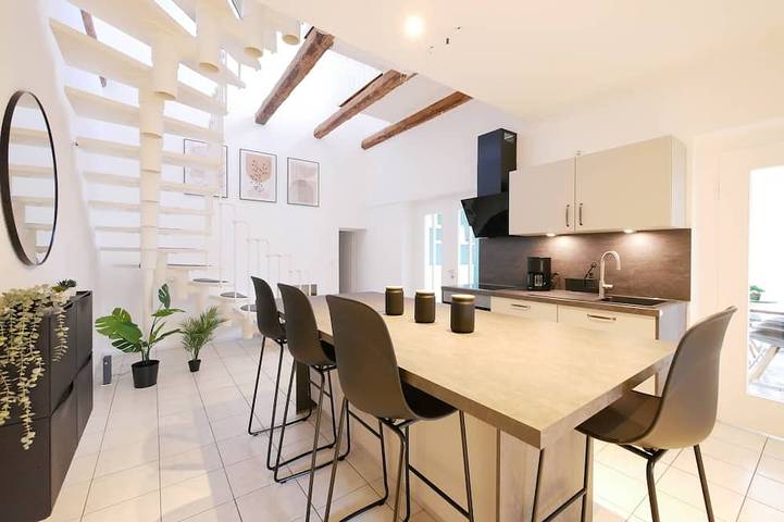 Ferienwohnung für 9 Personen, mit Balkon in Libori Paderborn