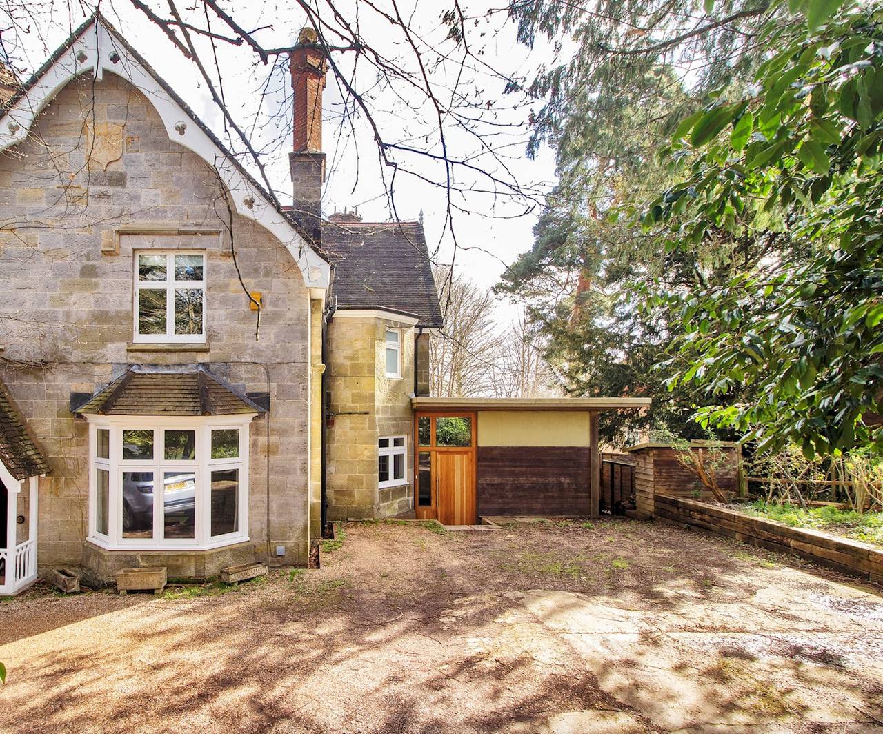 Glamping for 10 People in Forest Row, High Weald