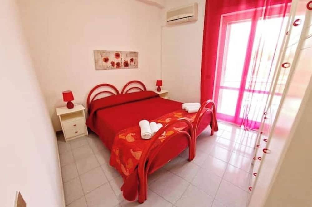 Ganze Wohnung, Apartment On The Sea and with private parking. in Formia, Latina Provinz