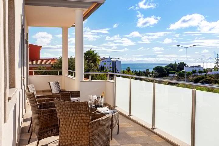 Villa für 8 Personen, mit Balkon und Terrasse sowie Garten und Pool in Portimão - 3