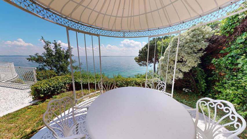 Villa für 8 Personen, mit Pool und Sauna sowie Garten und Seeblick, mit Haustier am Gardasee - 3