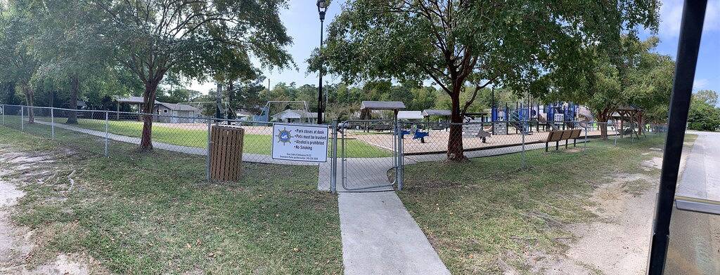 Boro Bungalow in beautiful downtown Swansboro with street legal golf cart in Swansboro, Camp Lejeune