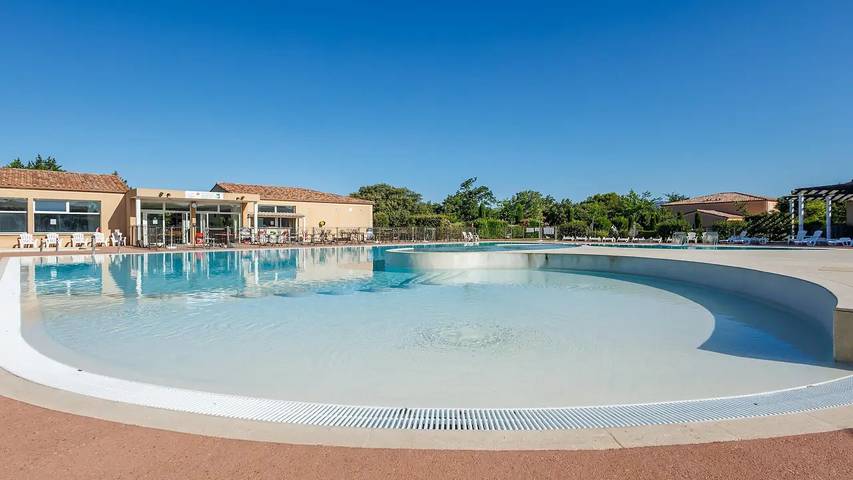 Location de vacances pour 7 personnes, avec piscine, animaux acceptés à Aubignan - 2
