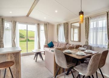 Glamping for 6 People in Charmouth, Jurassic Coast, Photo 3