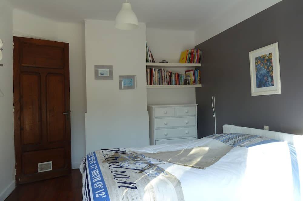 Charming villa in wooded area with large garden 1 km from the sea in Cucq, Montreuil region