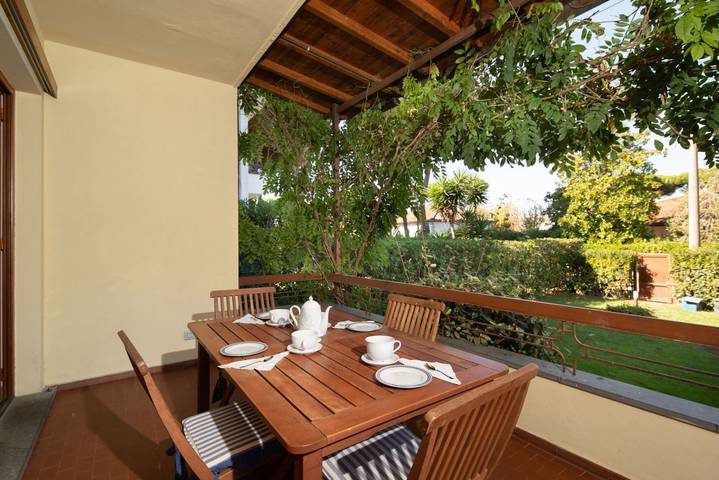 Villa Luia By Mmega in Marina di Pietrasanta, Pietrasanta