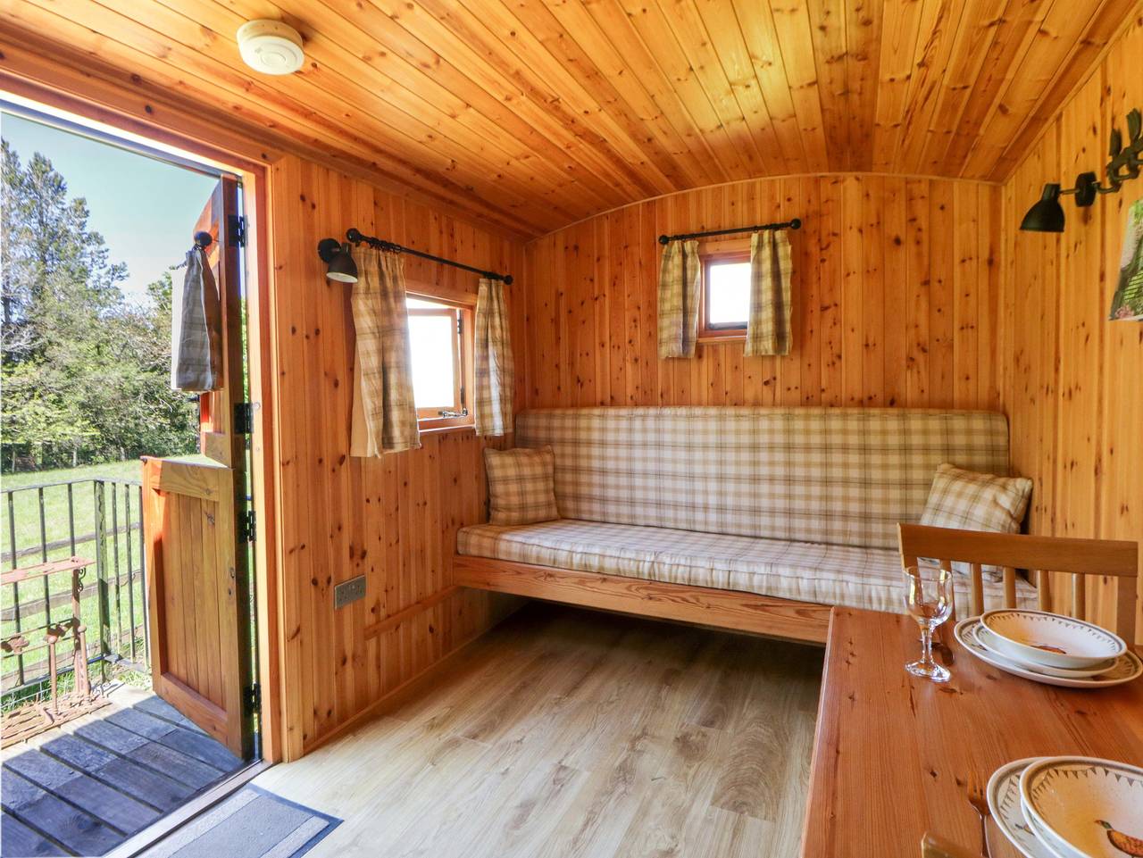 Bill’s Shepherds Hut in Brecon Beacons