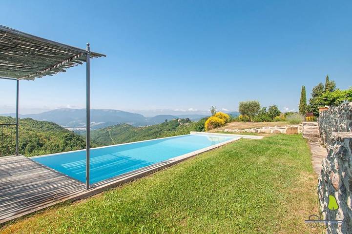 Villa for 6 people, with garden, with pets in Perugia