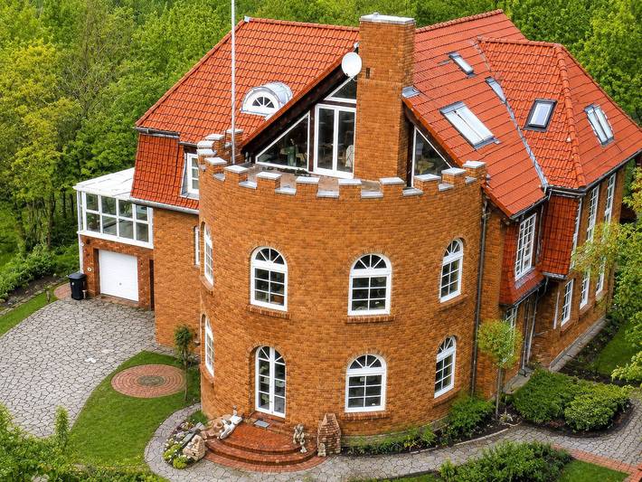 Ferienwohnung für 4 Personen, mit Garten und Terrasse sowie Seeblick und Ausblick, kinderfreundlich