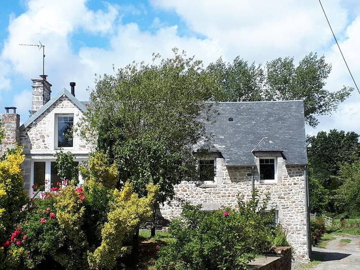 Gîte pour 7 personnes, avec terrasse et jardin à Orval