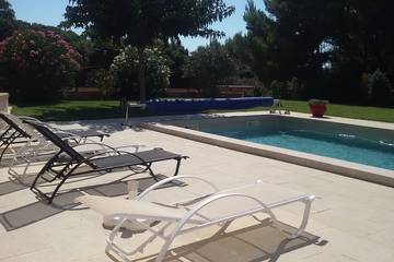 Location de vacances pour 6 personnes, avec jardin et terrasse à Pélissanne