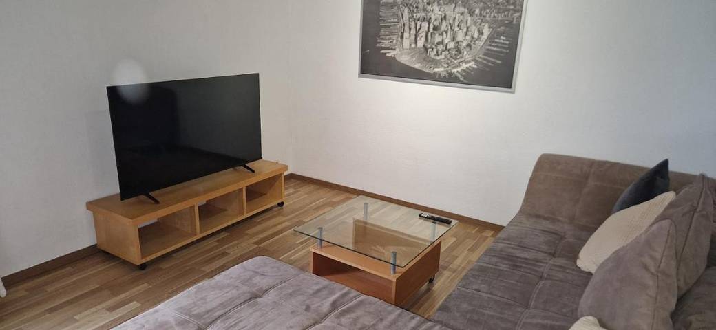 Ferienwohnung für 8 Personen, mit Terrasse und Garten sowie Ausblick