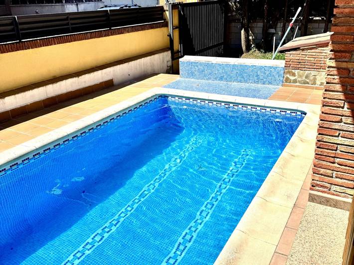 Casa rural para 12 personas, con piscina además de balcón y jardín en Salou - 3