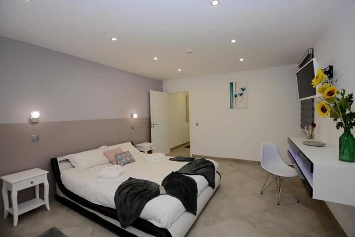 Chambre d’hôte pour 2 personnes, avec jacuzzi et terrasse ainsi que jardin et sauna, animaux acceptés à Carvoeiro - 4