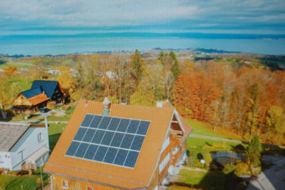Feel-good semi-detached house with a view of Lake Constance on 3 floors in Vorderland